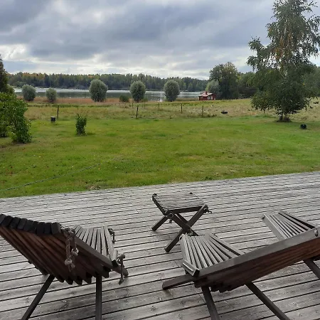 Chalet Tiira With Sauna House