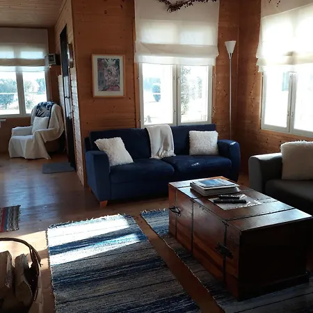 Tiira With Sauna House